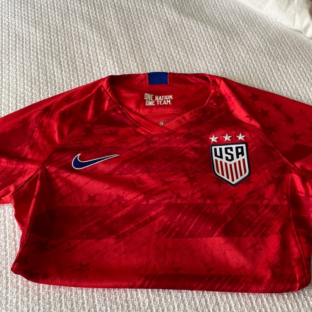 Youth USA soccer jersey by Nike with short sleeves